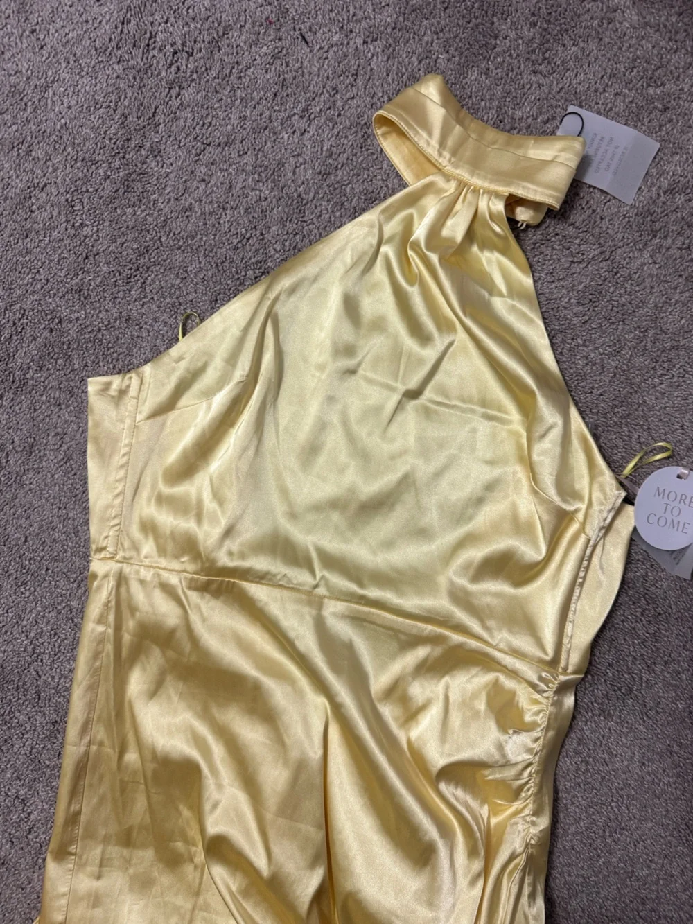 Yellow satin halter maxi dress - Picture 6 of 8